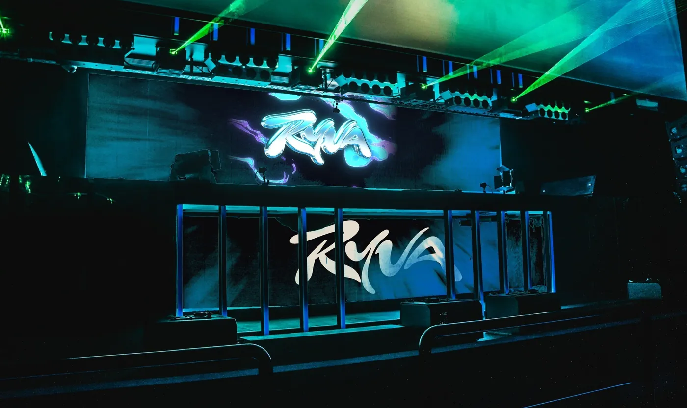 Branding RYVA, projeto de Renata Sofia